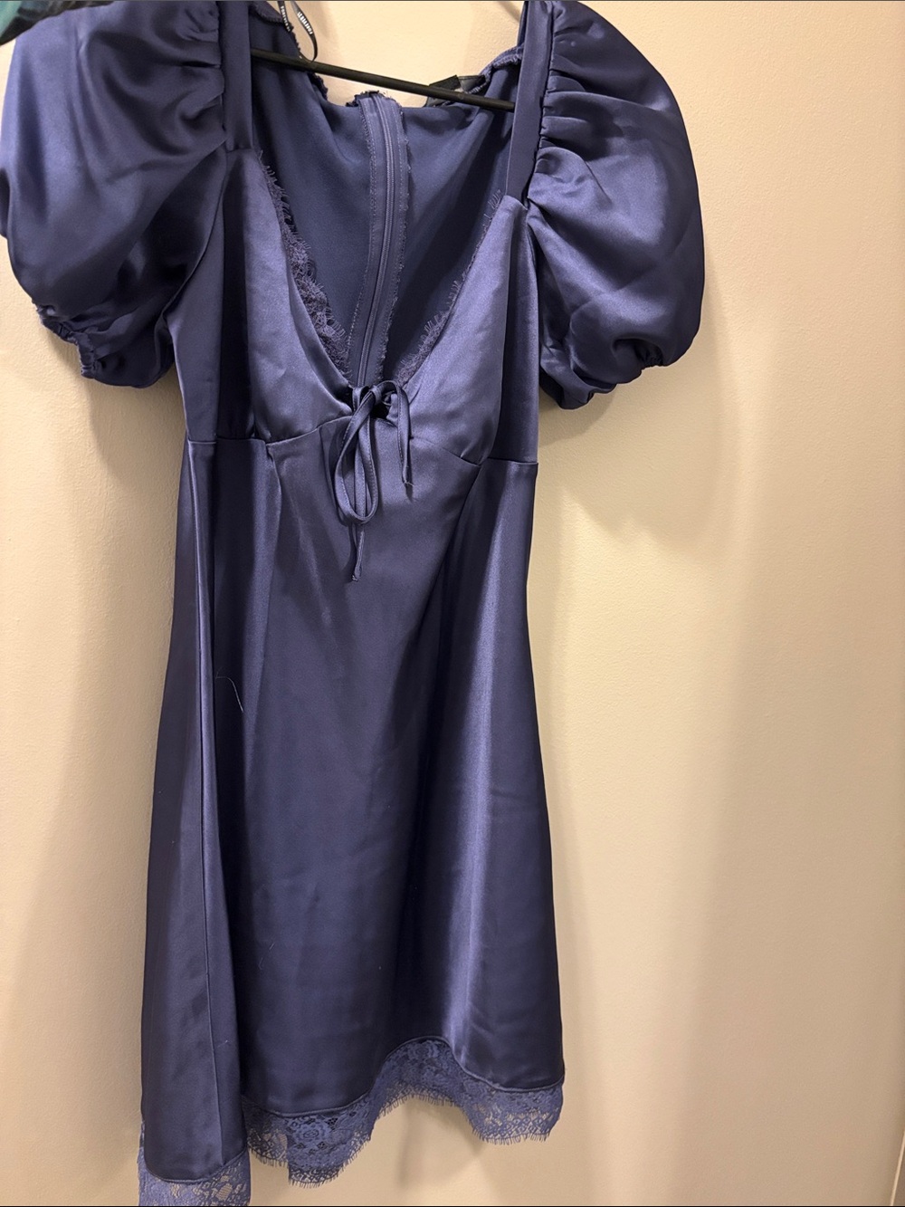 NWT Forever 21 Navy Satin Puff-Sleeve party Mini Dress